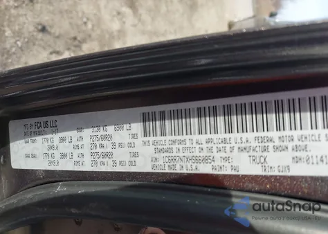 2017 Ram 1500 Laramie 4X4 5'7 Box z USA, uszkodzony, nr VIN 1C6RR7NTXHS660854